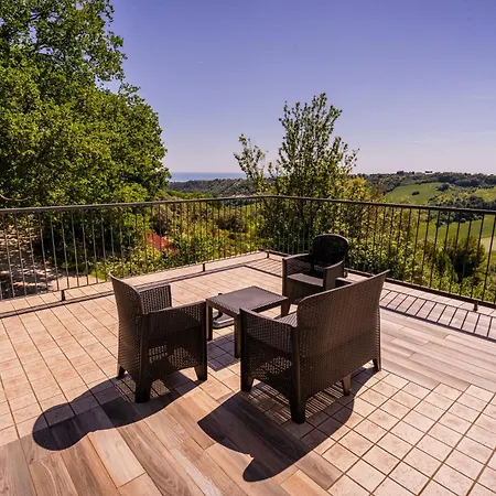 Casa Jo - Country With Sea View And 3 Private Ensuite Bed & Breakfast *