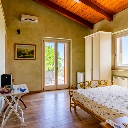 Casa Jo - Country With Sea View And 3 Private Ensuite Bed & Breakfast